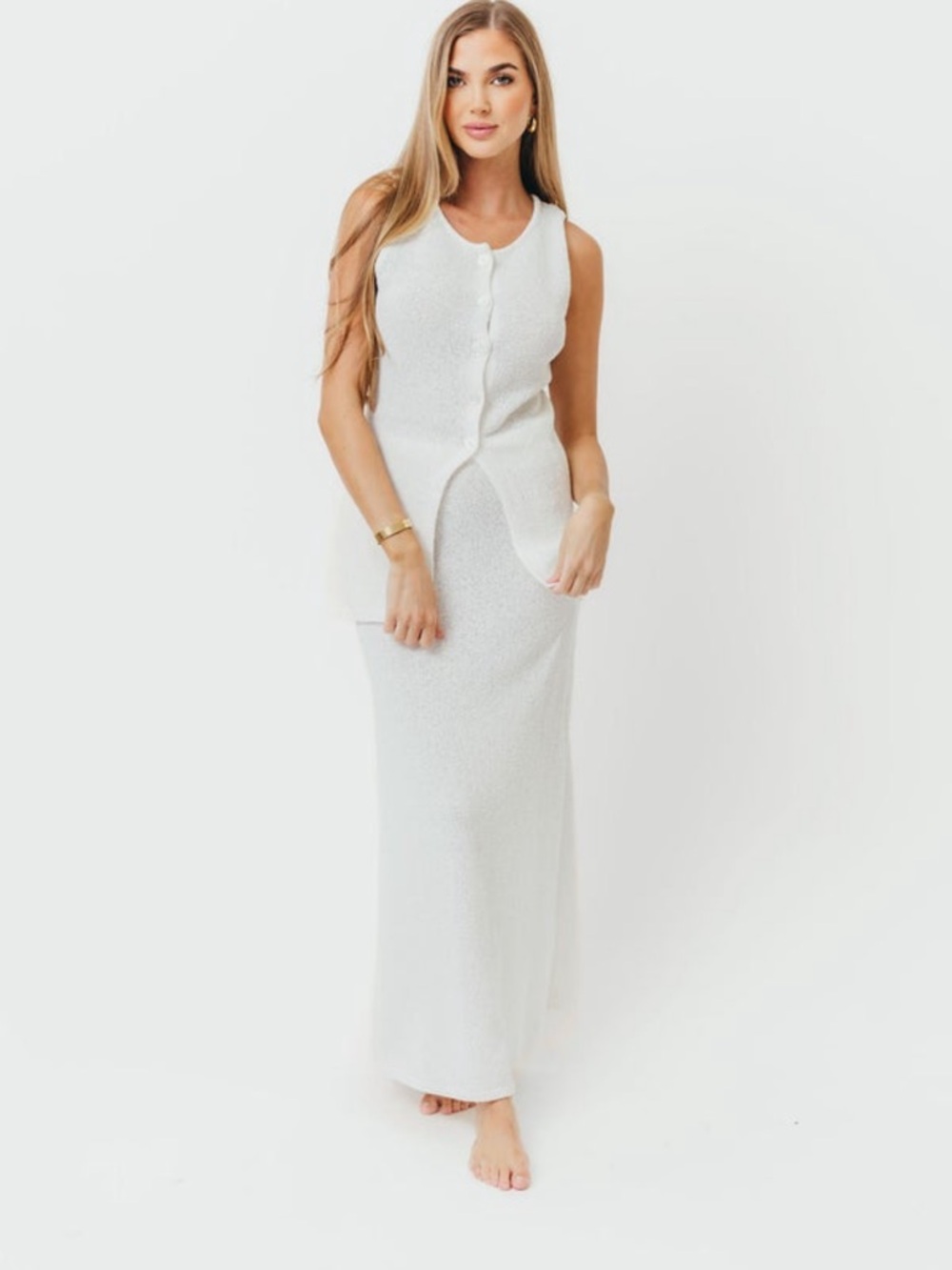 Sleeveless White Button-Front Knit top & skirt set